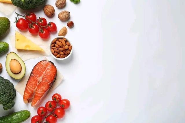 一穷二白三餐不饱
八发九富十全十美