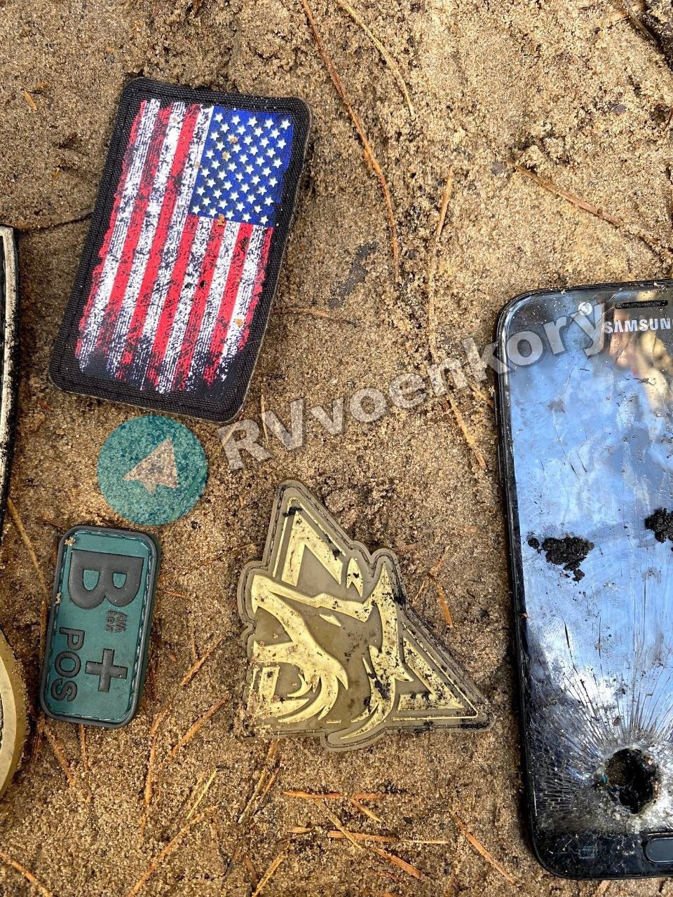 俄罗斯普斯科夫空降师的士兵在克列梅纳亚附近的一次袭击中击毙来自美国的雇佣兵 ​​