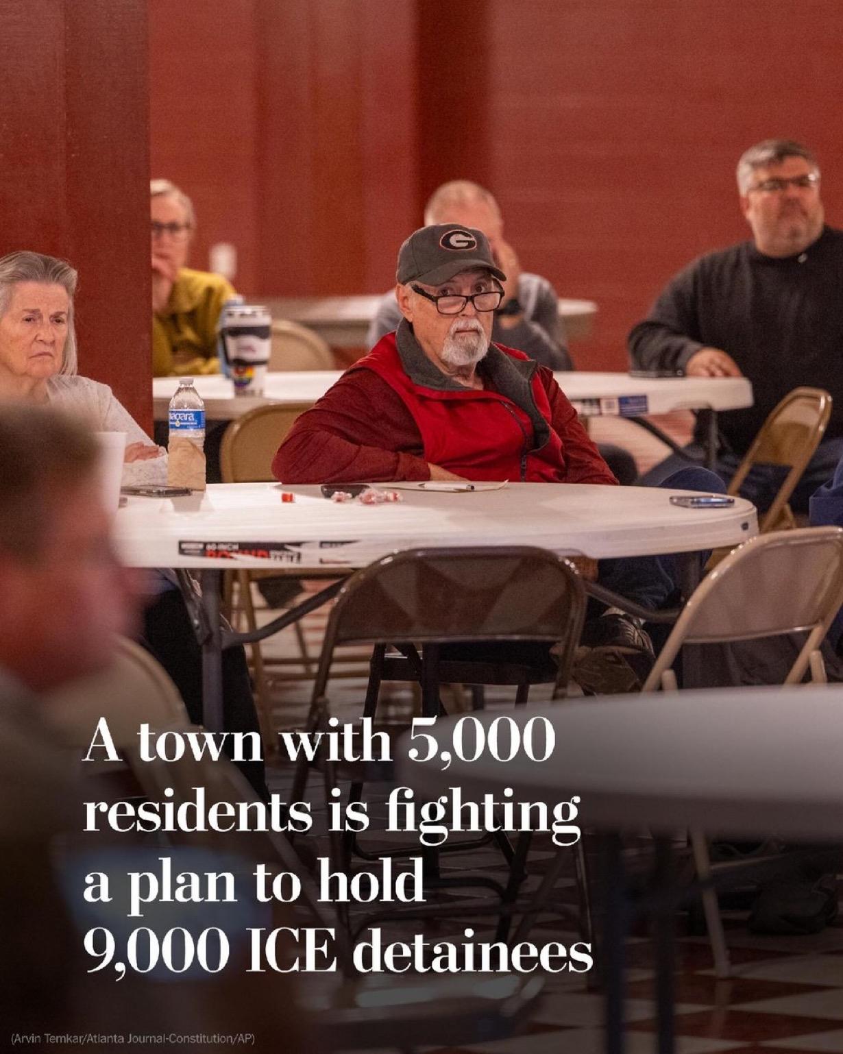 一个只有5000人的小镇却要建关押非法移民9000人的拘留所

美国佐治亚州一个