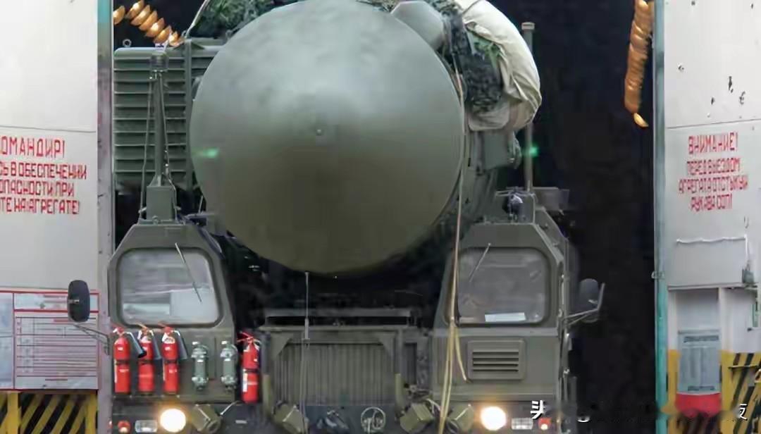 核战边缘！拉夫罗夫发出警告：若美违约，俄将恢复核试验！