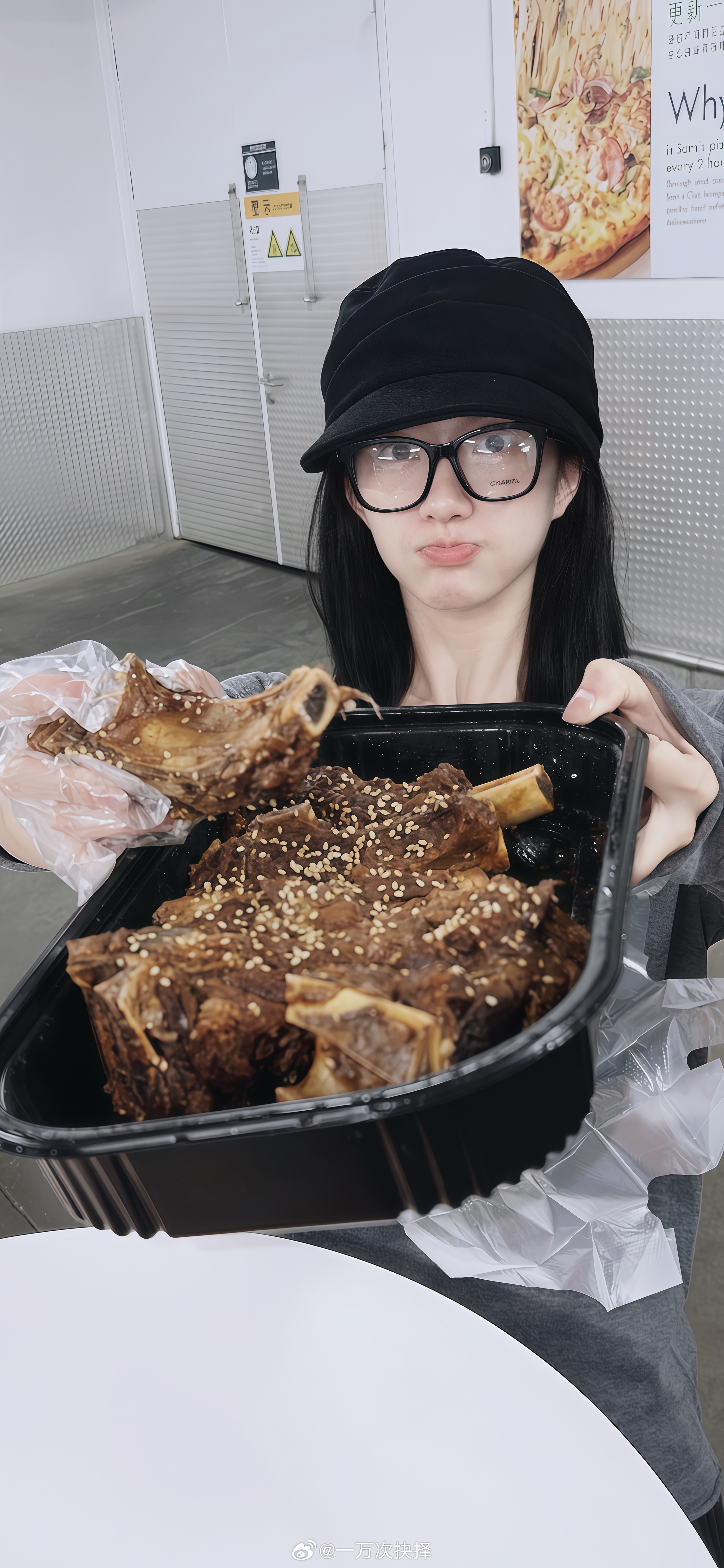 刘些宁  好暧昧 感觉要把饭喂我嘴里了刘些宁出道十周年刘些宁慕容钧 