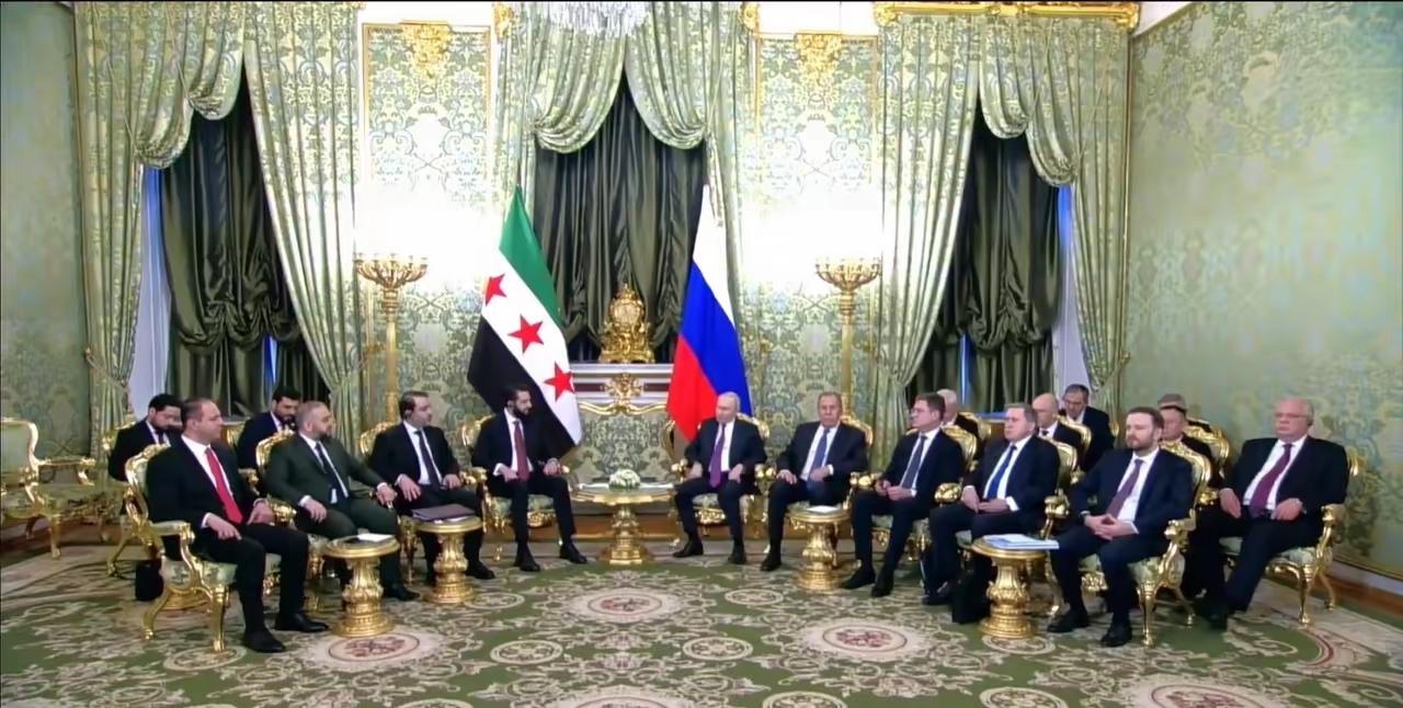 叙利亚临时政府负责人朱拉尼去俄罗斯谈什么？不清楚。但是从媒体零星的传出来的会晤画