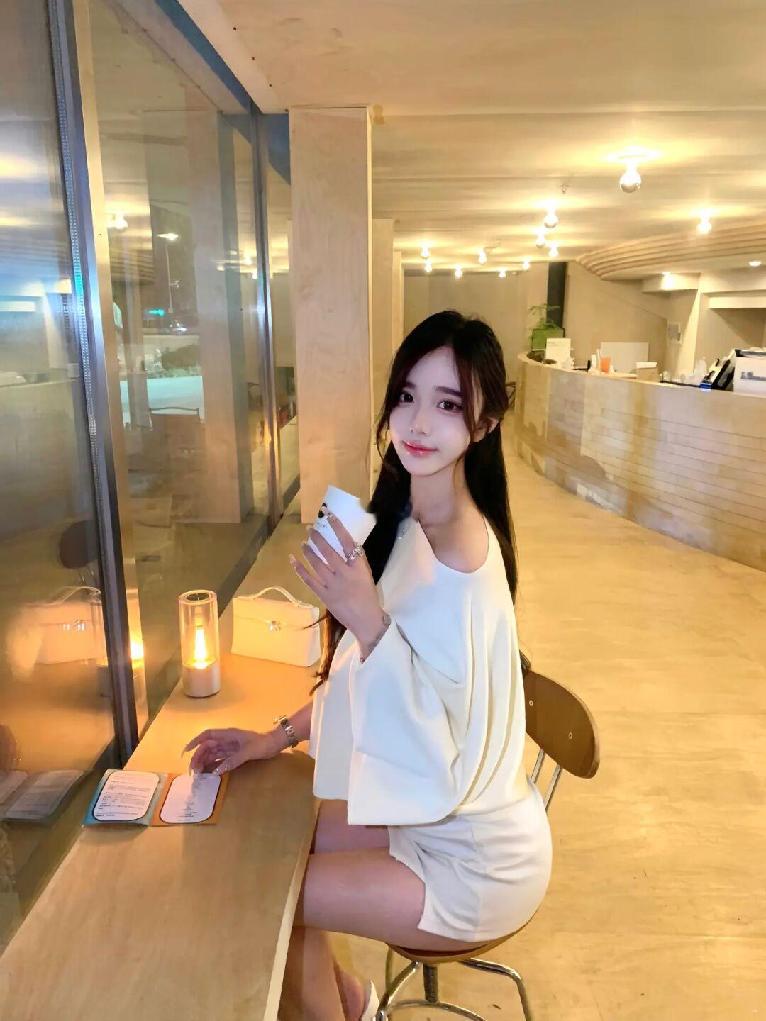 安静又不太安静的夜晚☕️