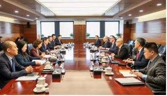 在美伊冲突之前特朗普来不来中国都行，但是冲突之后他必须要来中国了，因为不来已经不