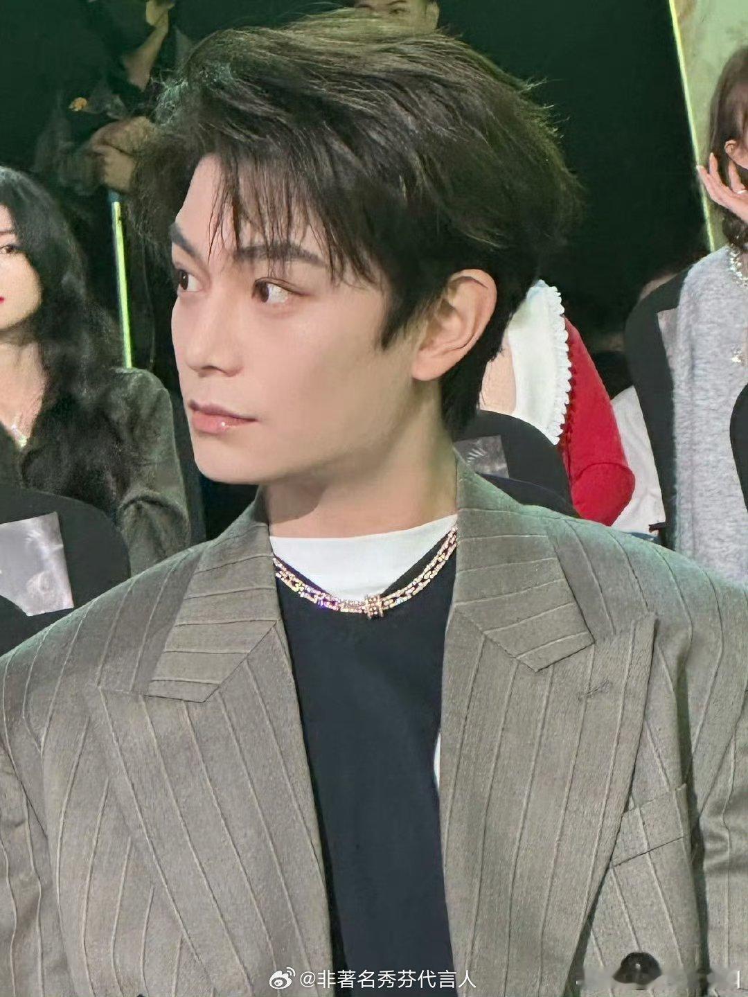 丁禹兮内场小哥哥很帅不解释～ 