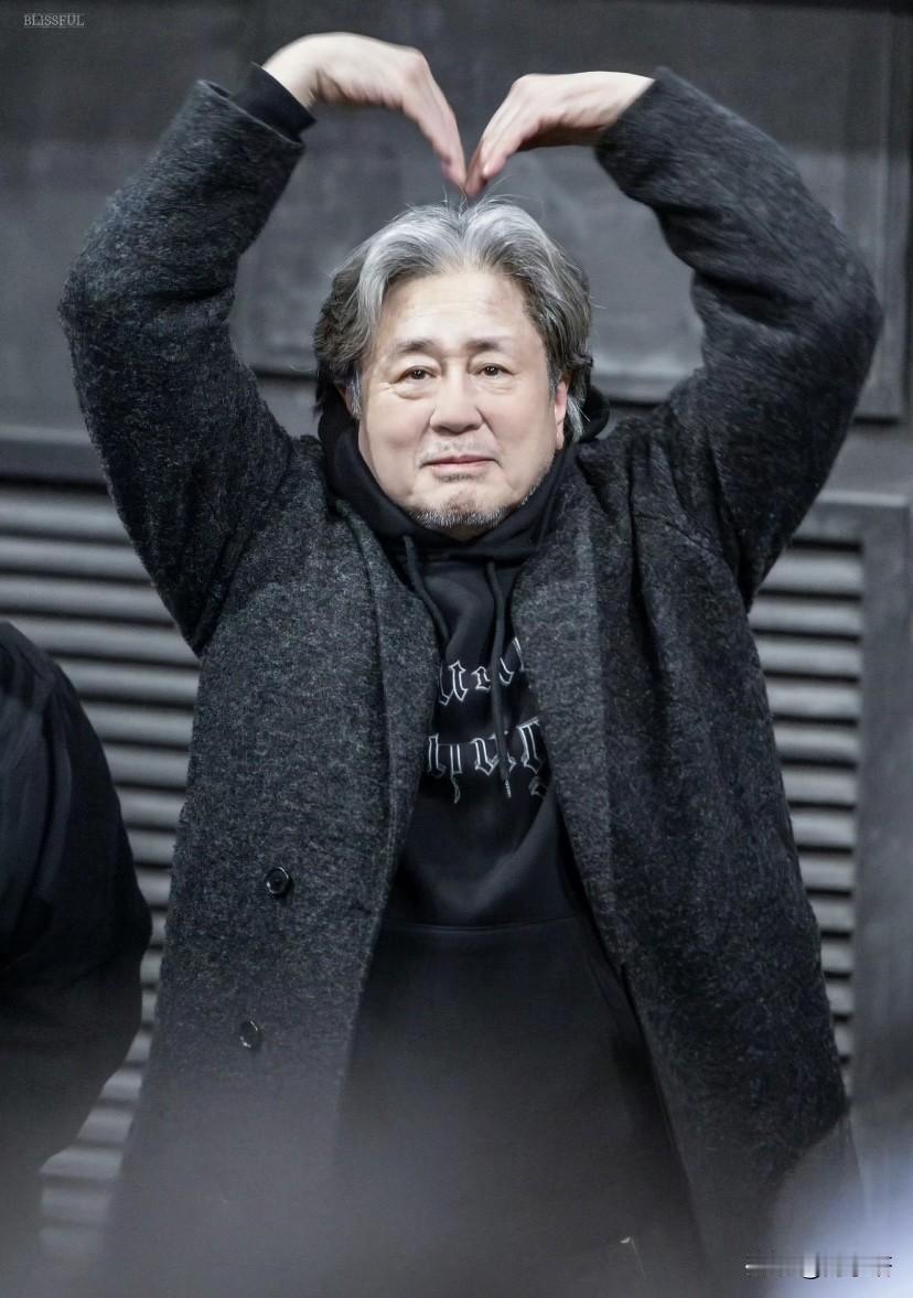 流行整容的韩国人反倒更喜欢阳刚之气！
韩国男演员用业绩说明一个问题，男人最有魅力