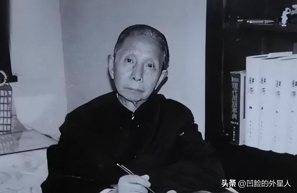 1961年，周恩来在中南海西花厅见了一个特殊的访客——蒋介石的前妻陈洁如。开口第