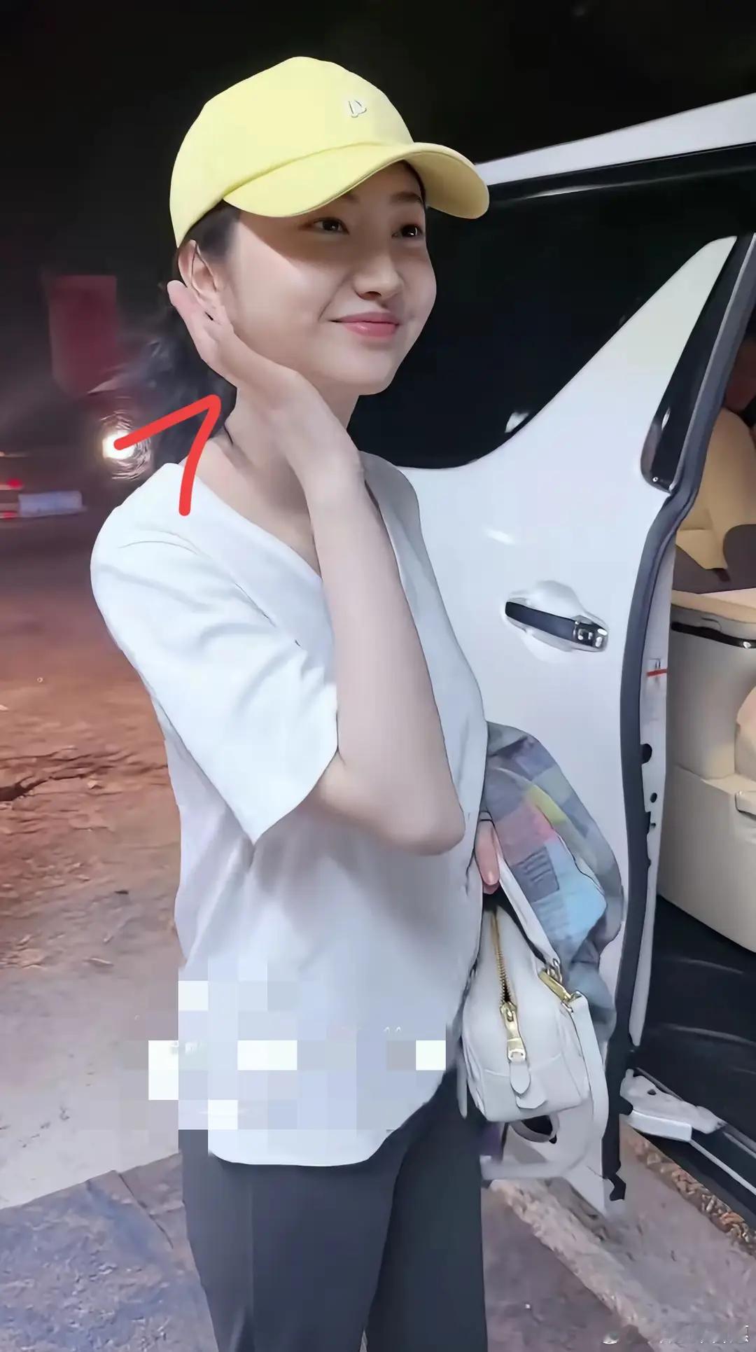 景甜素颜好好看啊，就是有点瘦 