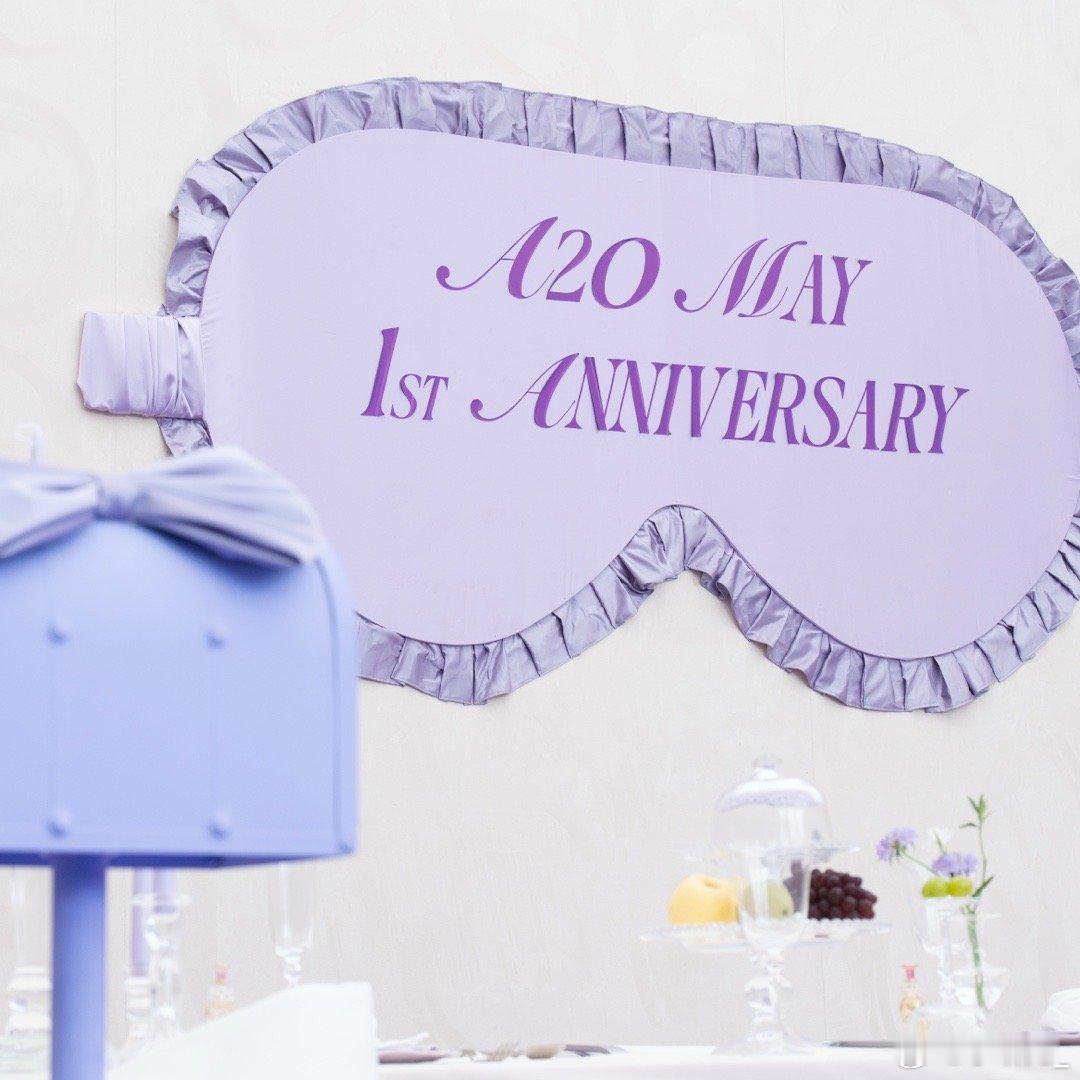 A2OMAY直播完全是少女派对 看A2OMAY的一周年直播像在和姐妹开派对！每个