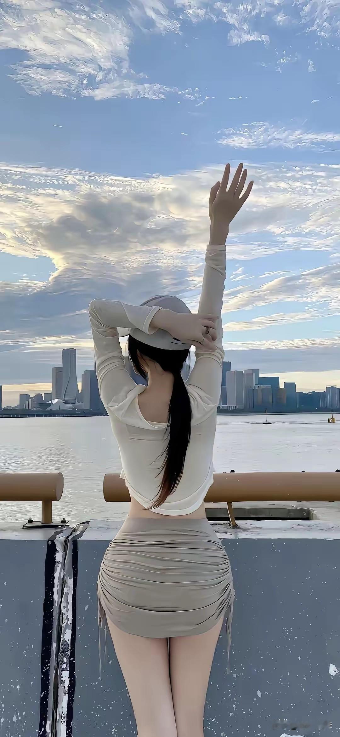 没有一个人
是禁得起分析的，
能够试着了解，
已是不容易了。