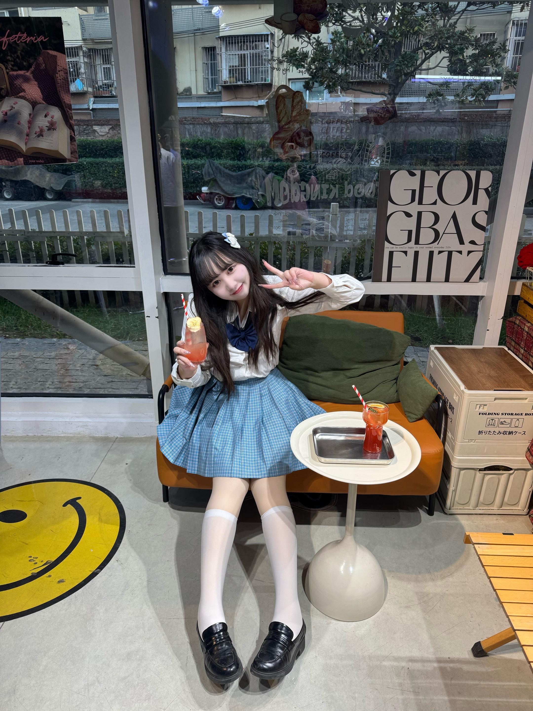 我的眼睛好漂亮。