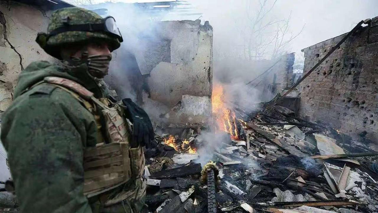 俄乌突变：特朗普爆粗口，泽连斯基对中国动真格，普京100%信中国。俄乌战场再逢大