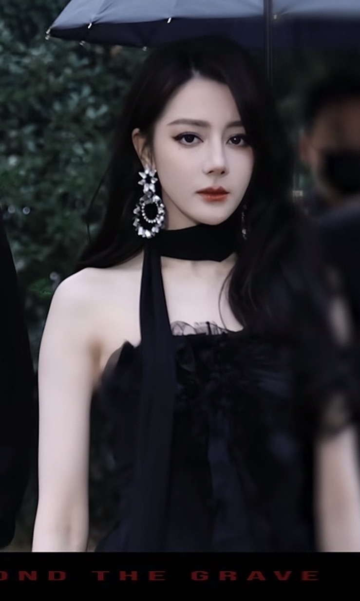 迪丽热巴0603生日快乐dlrb今天星期巴 卫蓝a 