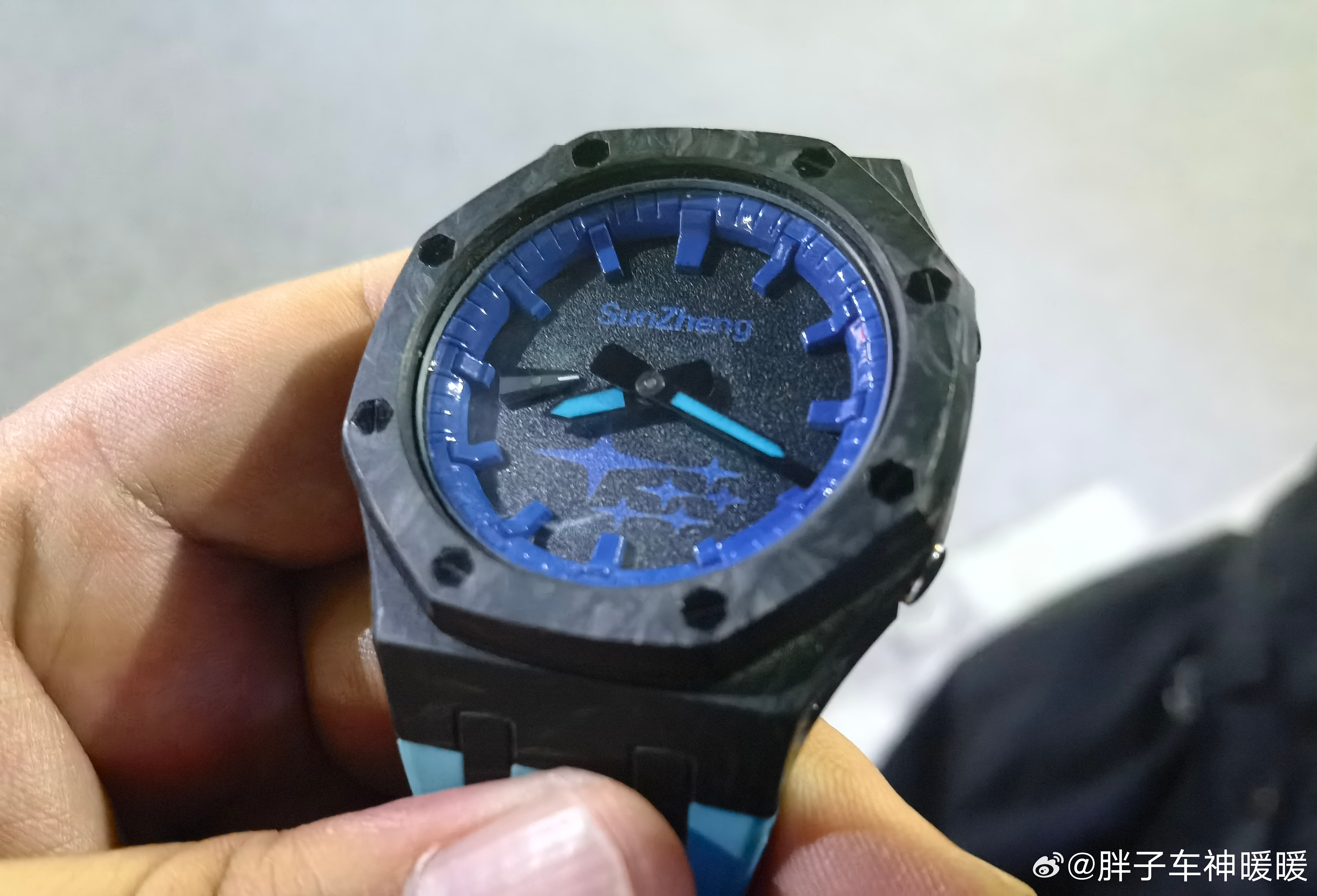 不改车开始改表了？这手表太棒了吧！看起来就想要啊， 作为纯种的9代sti车主（大