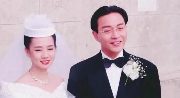 2003年，张国荣义无反顾地从24楼一跃而下，他在遗书中说：“我这一生没做任何坏