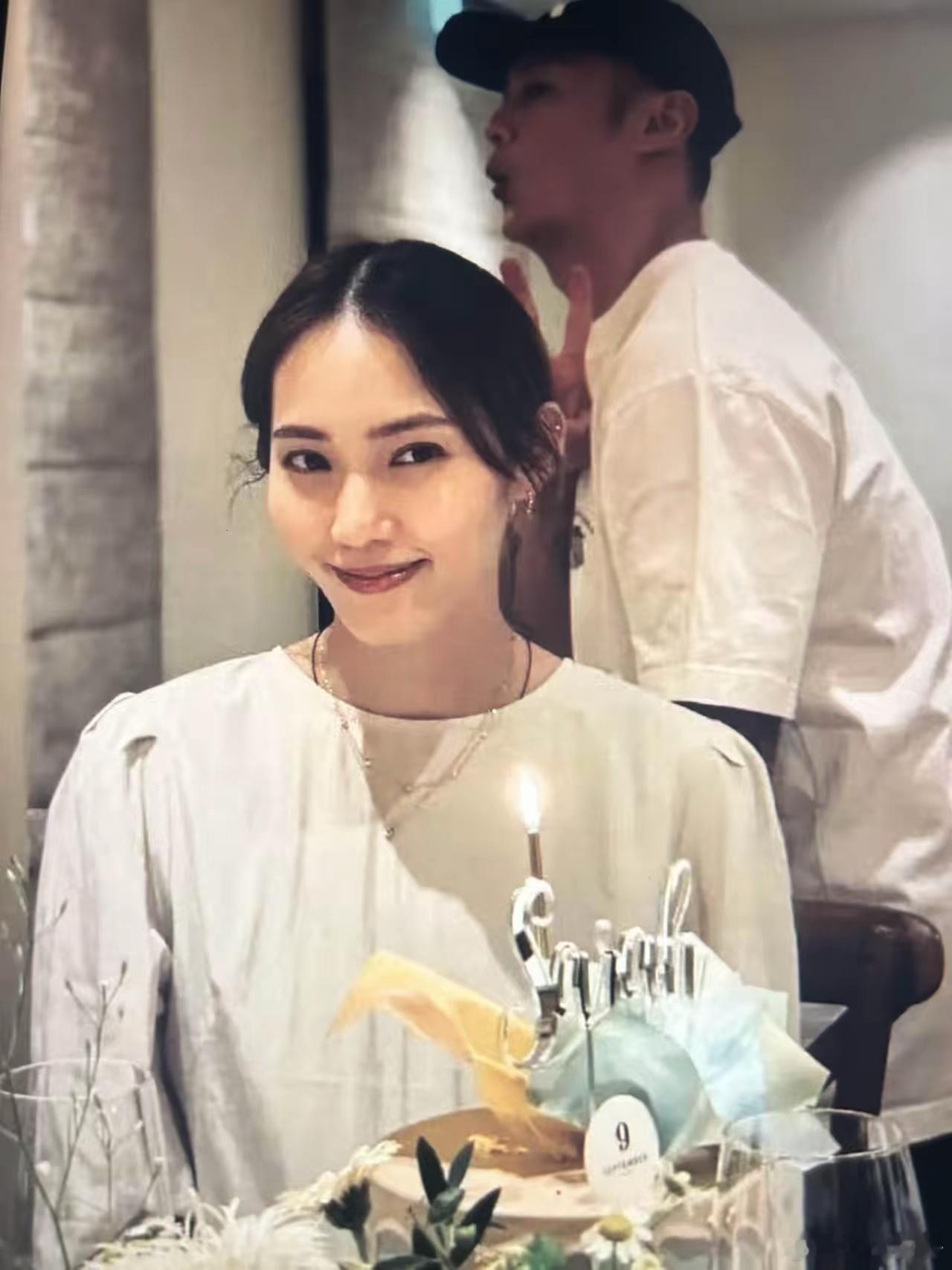“月事妹”当年闹这么大，余文乐还和她结婚你以为余文乐傻，其实是女方家有钱大富豪她