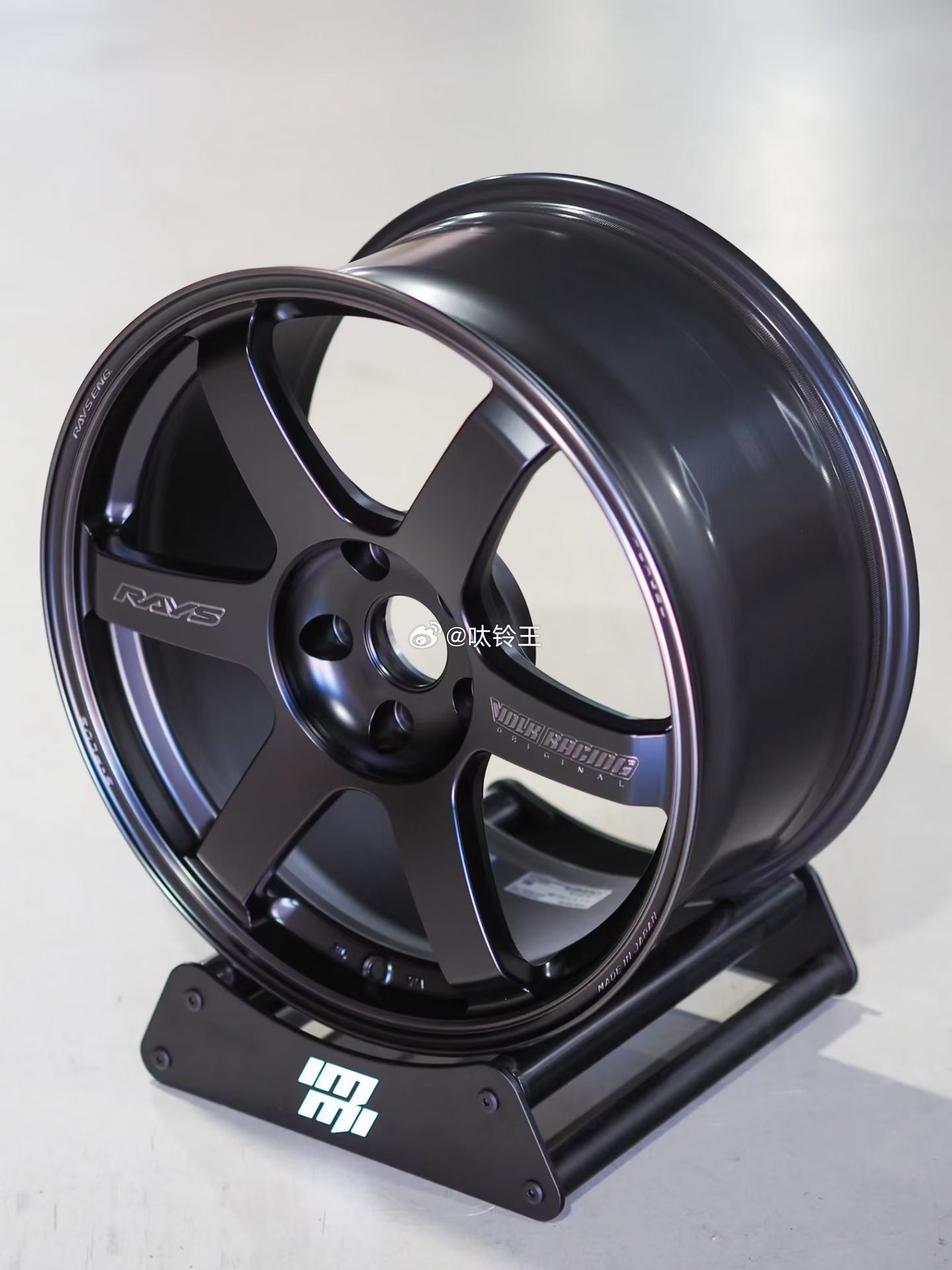 TE37SAGA S-PLUS BLACK SHADOW LTD  1996 年