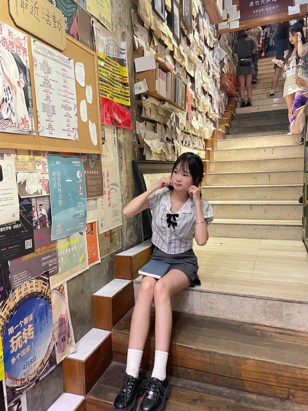 总是忘记存着 干脆一次性发完了 [抱一抱]  ​​​