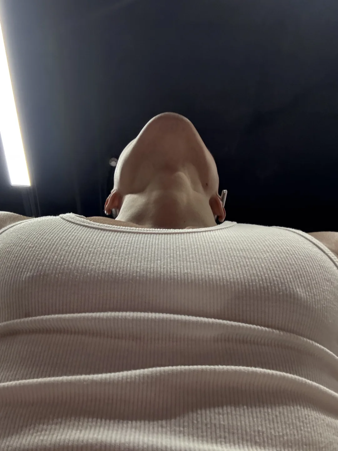 刚好暴雨会冲刷掉我的烦恼～