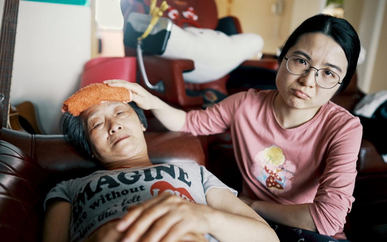 散户需具备反捕食策略
       不能坐以待毙，要奋起直追。小散户在交易市场宛