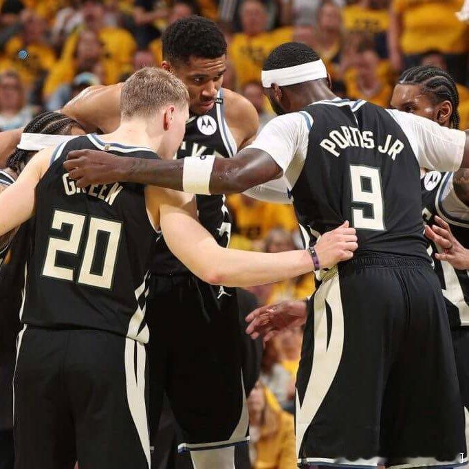 NBA  Chris Haynes：据报道，扬尼斯·安特托昆博与一些队友会面，回