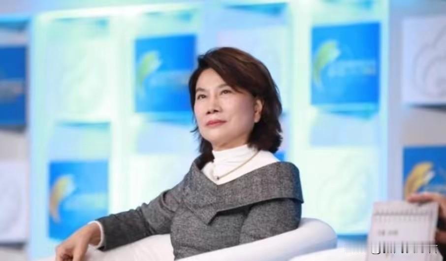 12年赌约终见格局！董明珠携格力出海破800亿，商界叹服
 
12年前，董明珠与