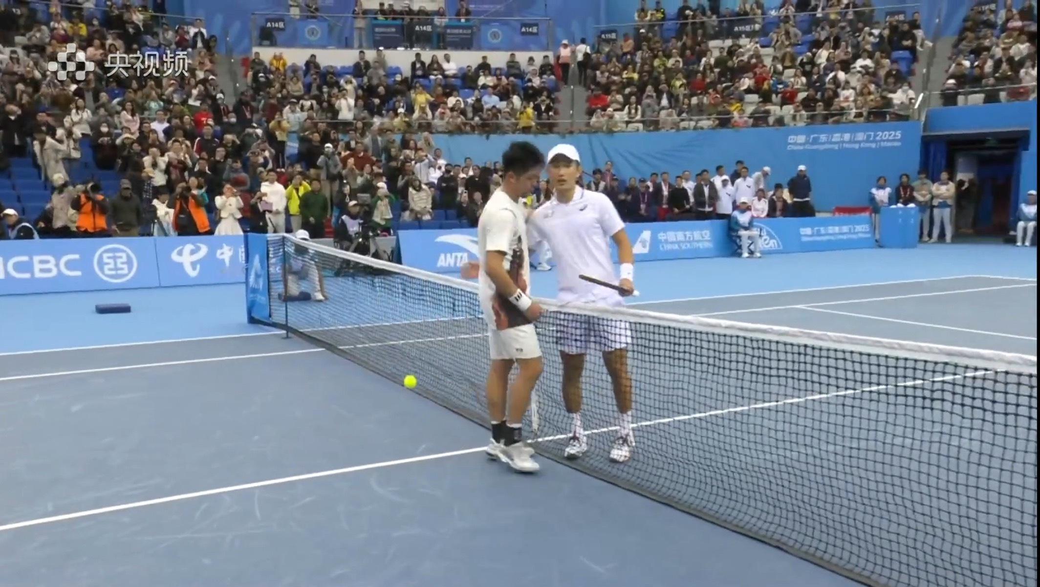 Jason赢了Jerry！质量极高的全运男单决赛。两位中国男网巡回赛单打冠军之间