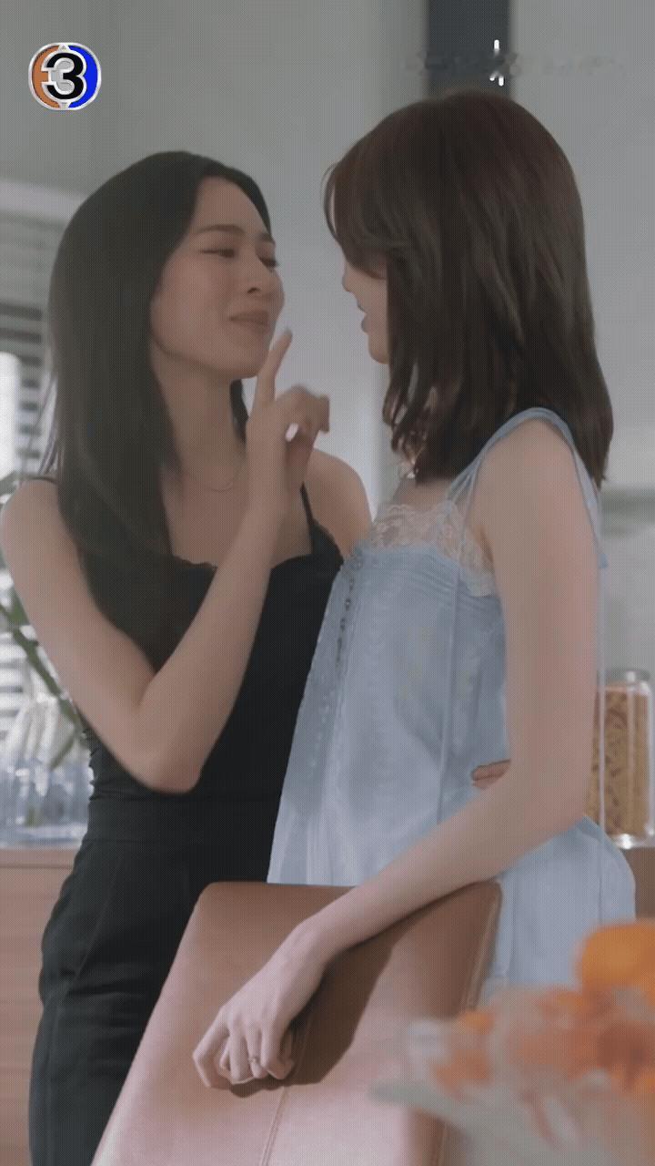 这个搂腰防止后退逃跑 脑子里梦回715 