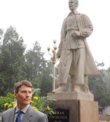 2015年，白求恩的孙子马克·白求恩来到中国后，他不确定中国人还记不记得自己的爷