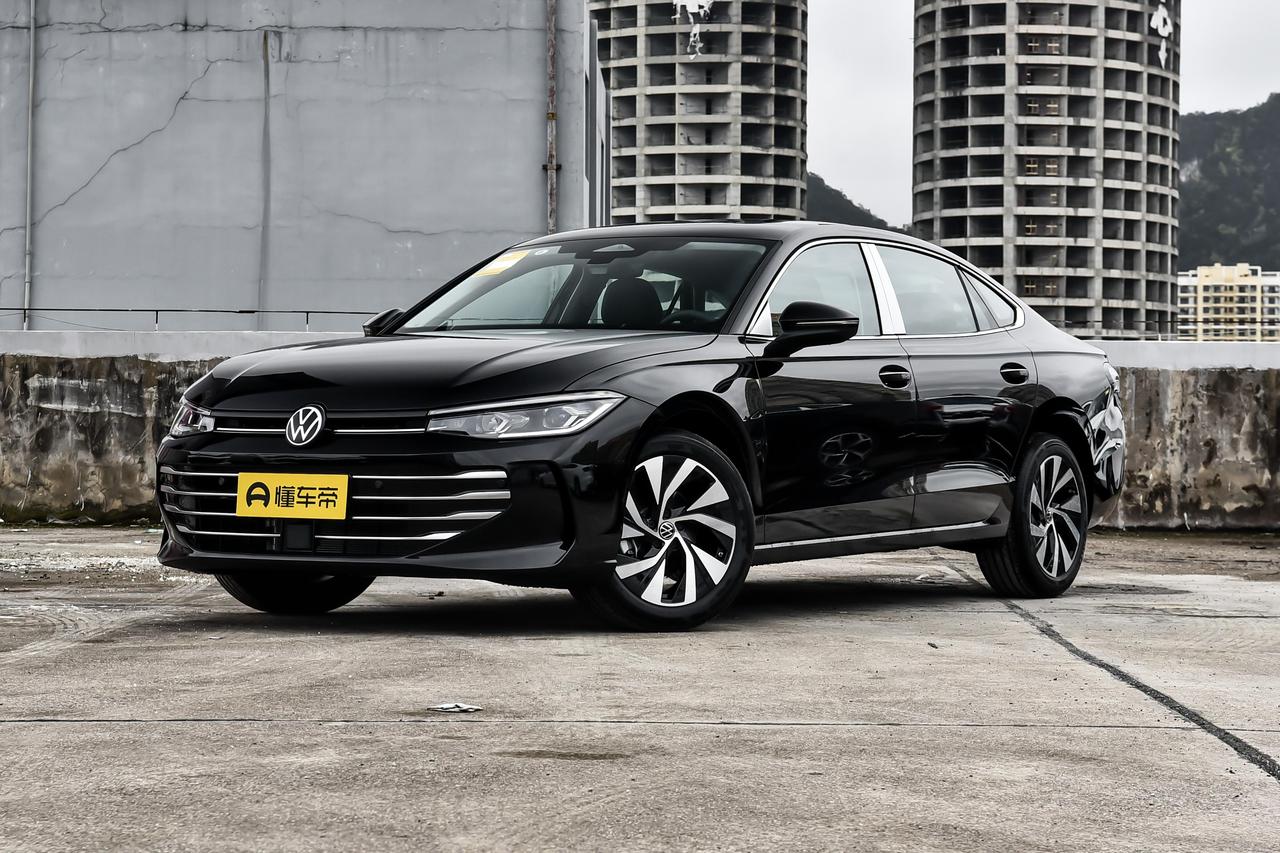 车子请去掉这种 “廉价感”！贴对隔热膜档次都不一样🚗
别让一辆好车被劣质膜拉低