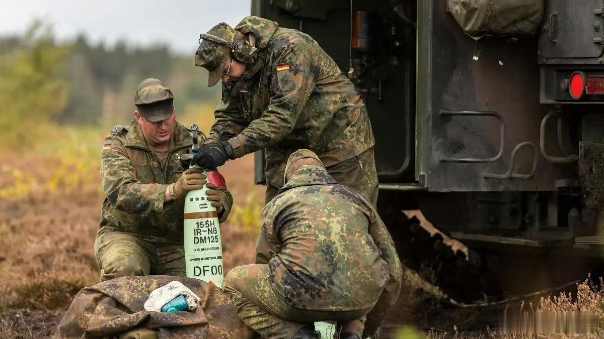 德国拟行新兵役制，若兵源有缺时，将实行抽选制，被抽中的幸运儿将被强制入伍。此案引
