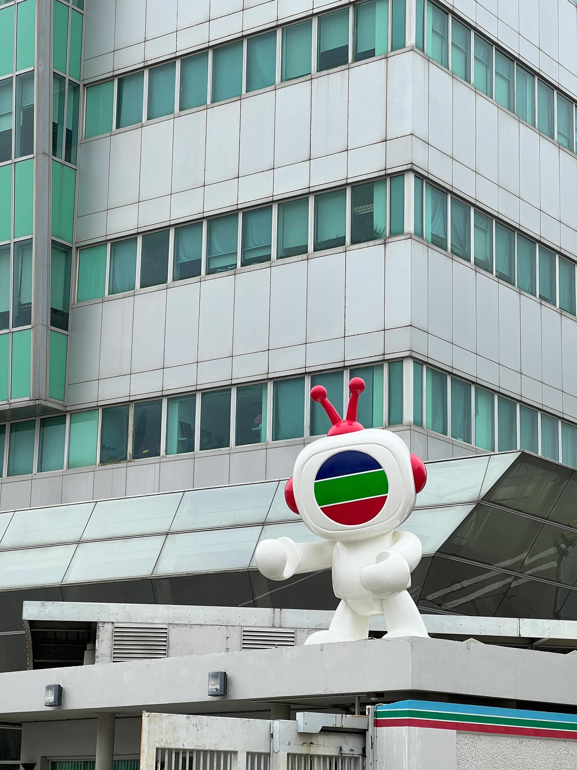 回香港工作 ​​​