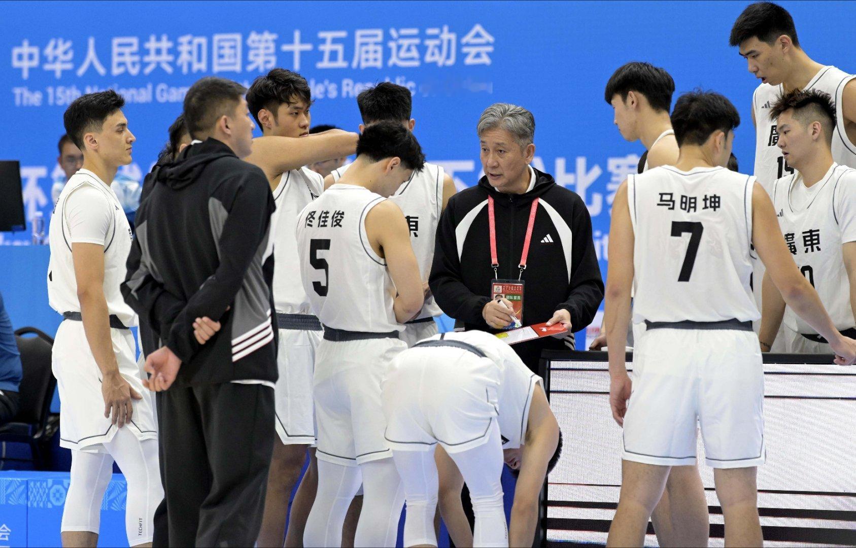 郑永刚：最为队员骄傲的是落后近20时没放弃，他们的精神让我感动。