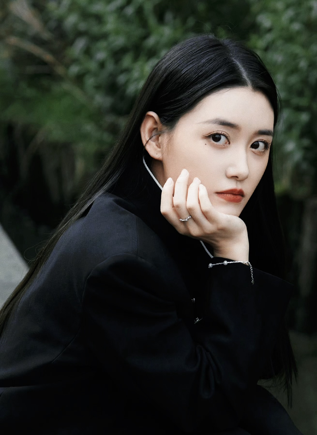 #蒋依依[超话]#💜 #蒋依依新中式# 又是被蒋依依美貌惊艳到的一天[awsl