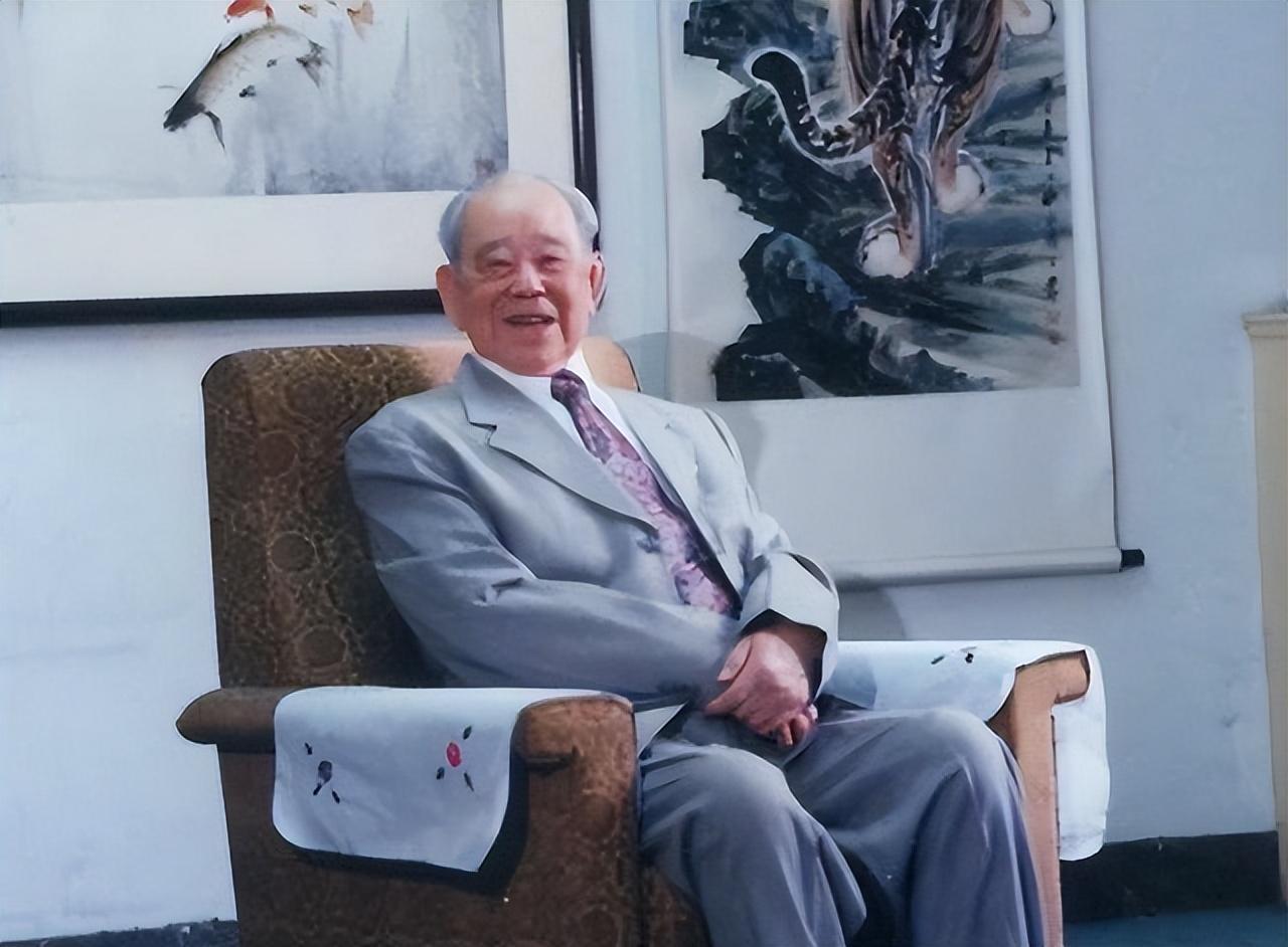 1942年廖汉生相亲，见面后大叫：她不是被我一脚踢进医院的姑娘？

讲廖汉生将军
