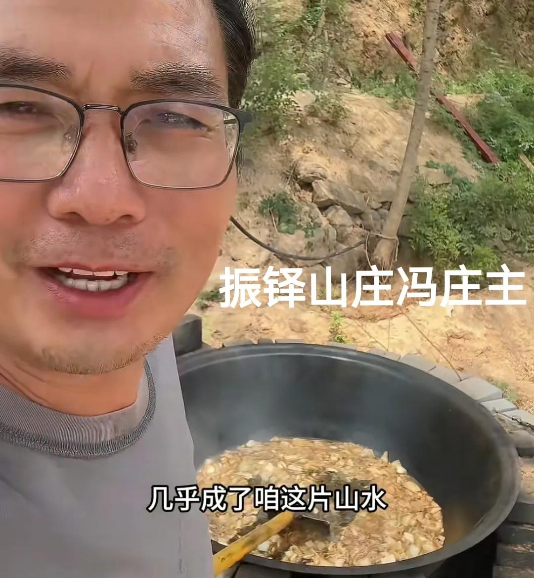邢台大锅菜竞争日趋激烈，开始走向特色化、差异化，有主打营养补铁补钙的，有主打非遗