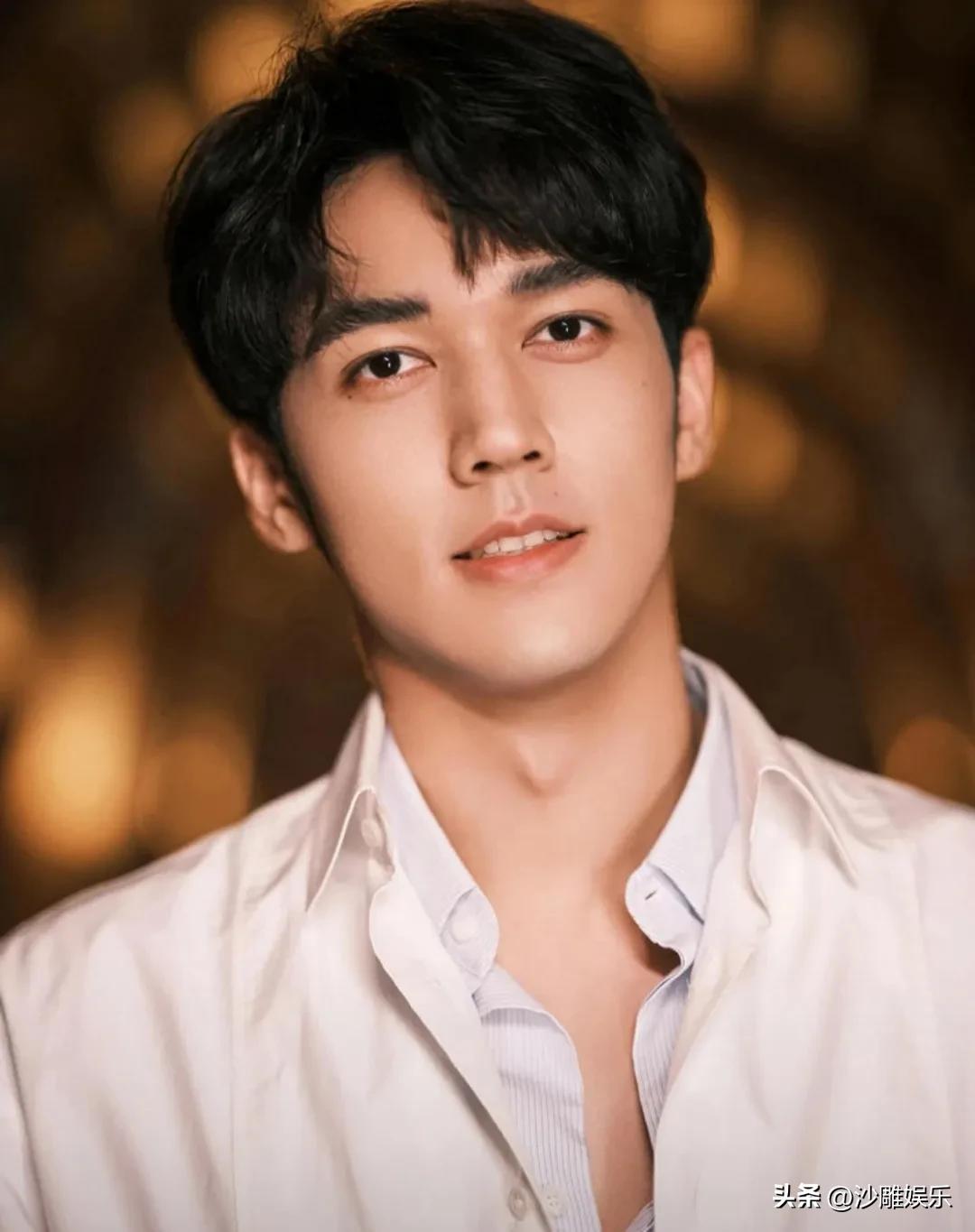 陈牧驰陈冰刚晒全家福，前妻就甩出“三大名著”内涵


3月28日傍晚，陈牧驰和陈