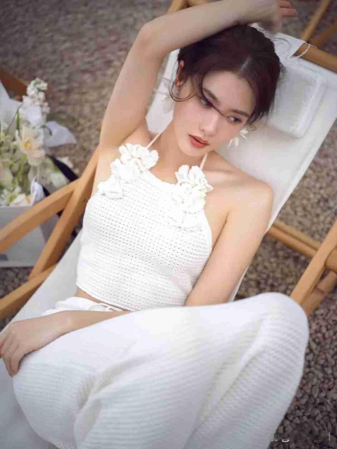 我的今日状态：😁轻松愉快
我这里的天气：☀️晴天