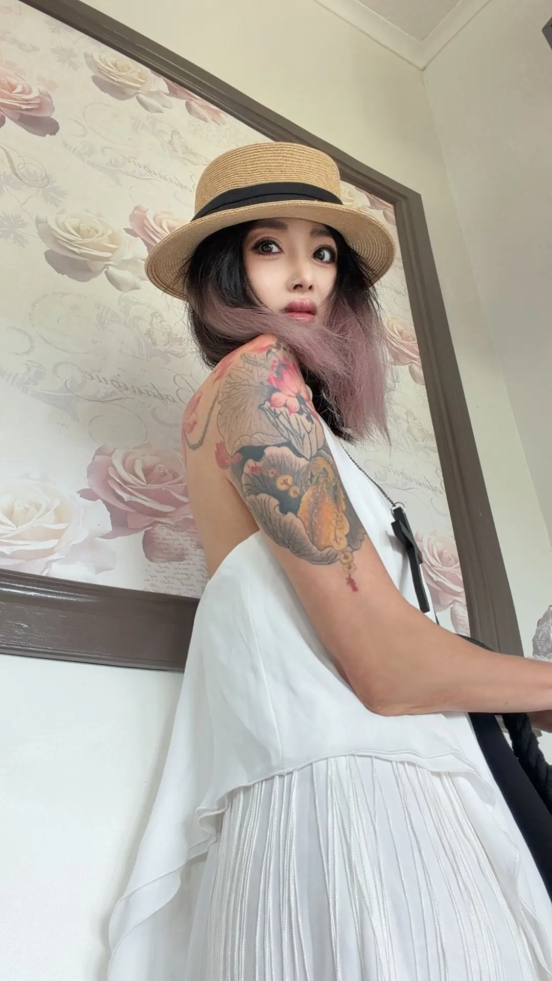 纹身女孩 个性穿搭 穿搭 辣妹 美出高级感