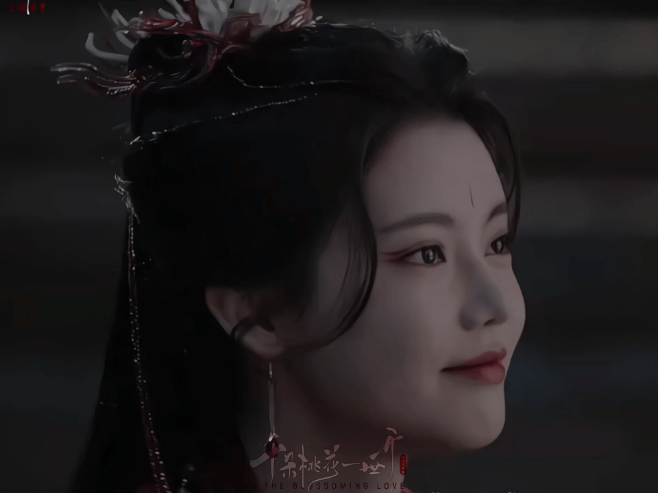 孙珍妮小狐狸又回来了 孙珍妮小狐狸魅力回归!《千朵桃花一世开》里，她媚眼如丝，钓