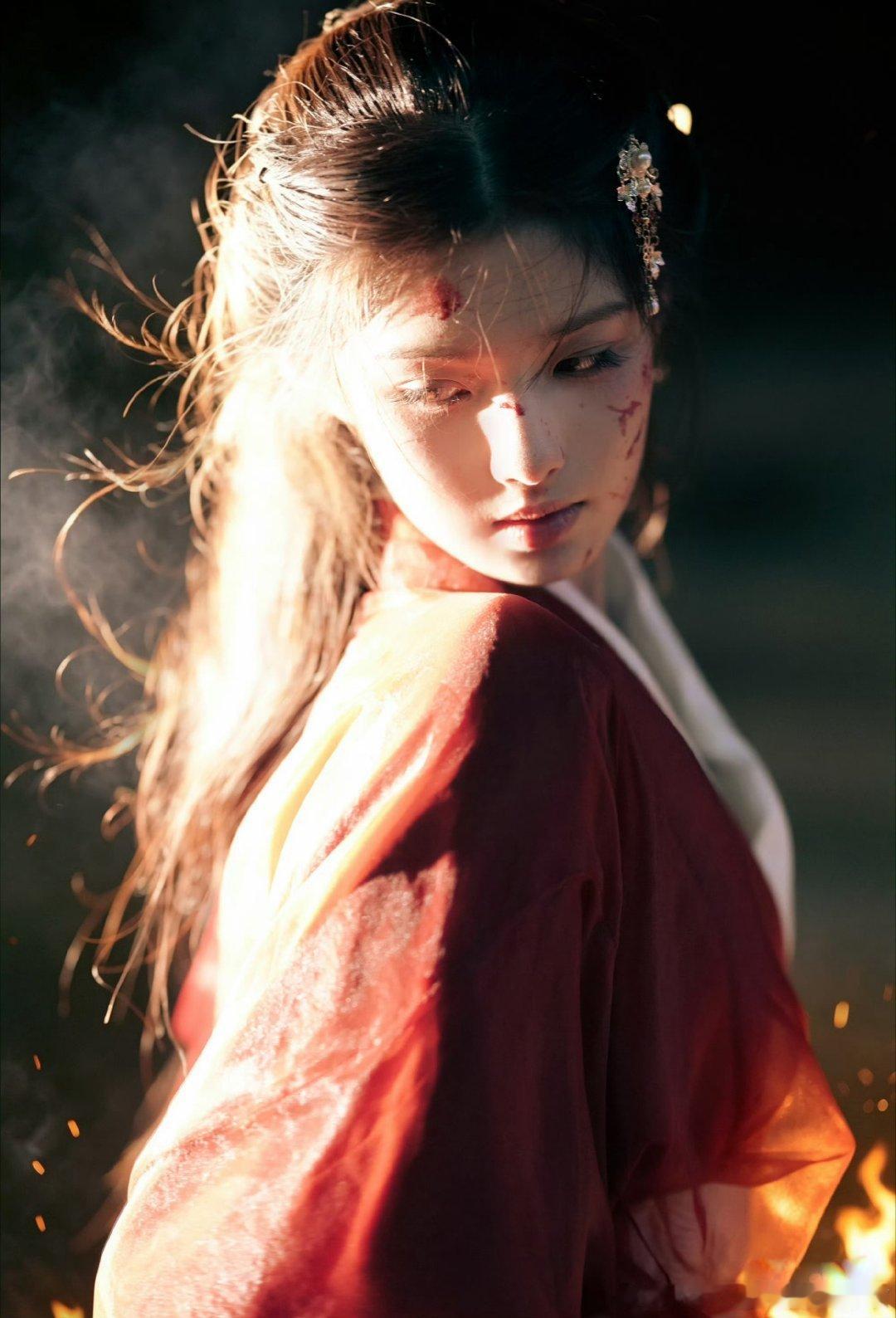  艾米内娱少女上新了艾米就是天选少女！看《雀骨》预告狠狠沦陷，一颦一笑软嫩鲜活，