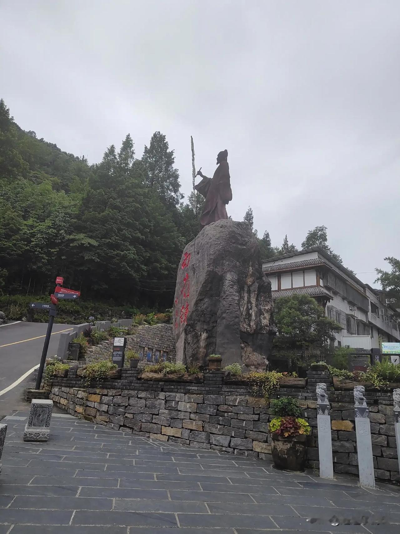 避开拥堵，夏天小众避暑胜地~西岭雪山，耍水的宝地 #西岭雪山景区的气候特点是什么