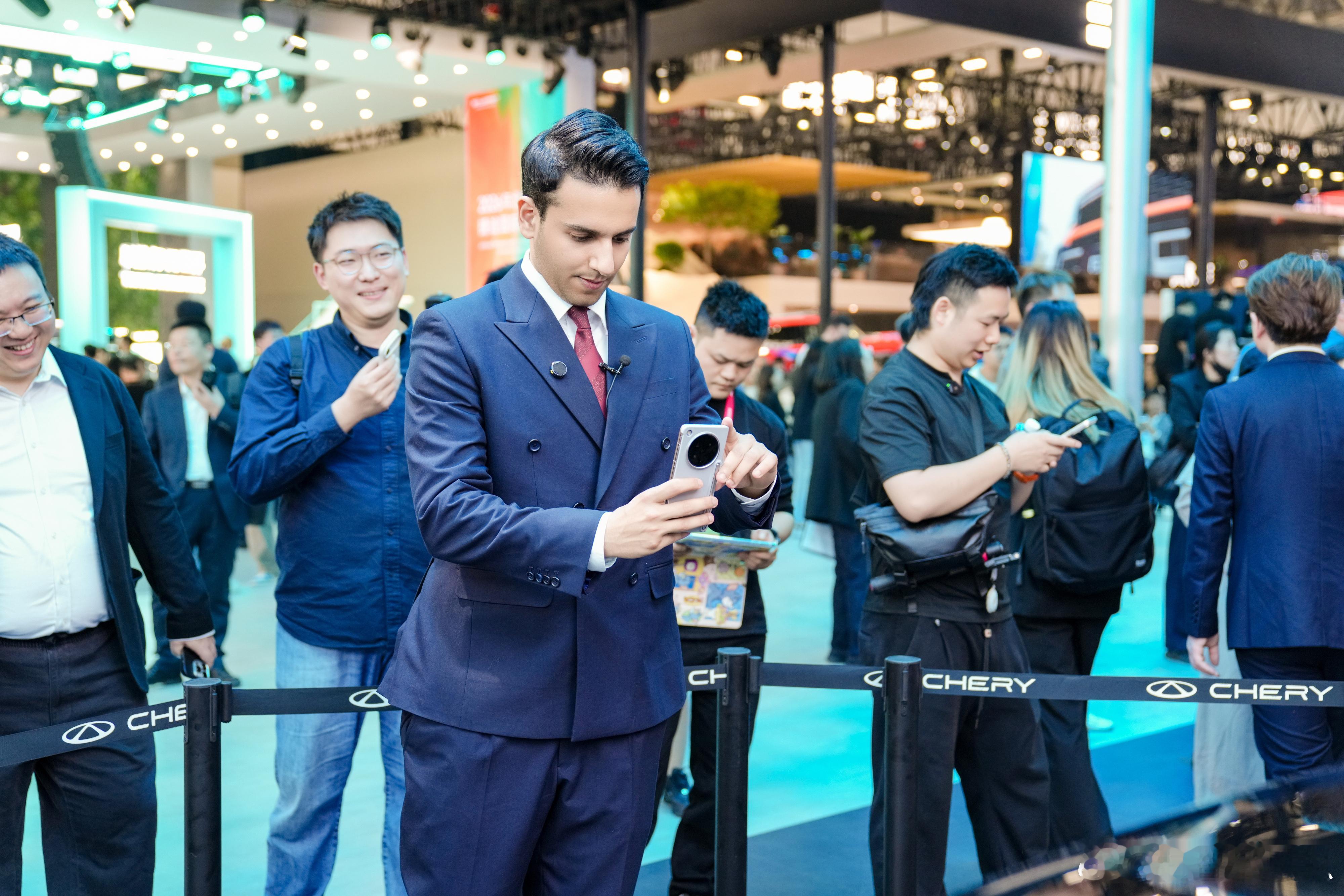 从北京车展看中国汽车全球化发展北京车展俨然成为中国汽车面向世界的核心舞台，更是见