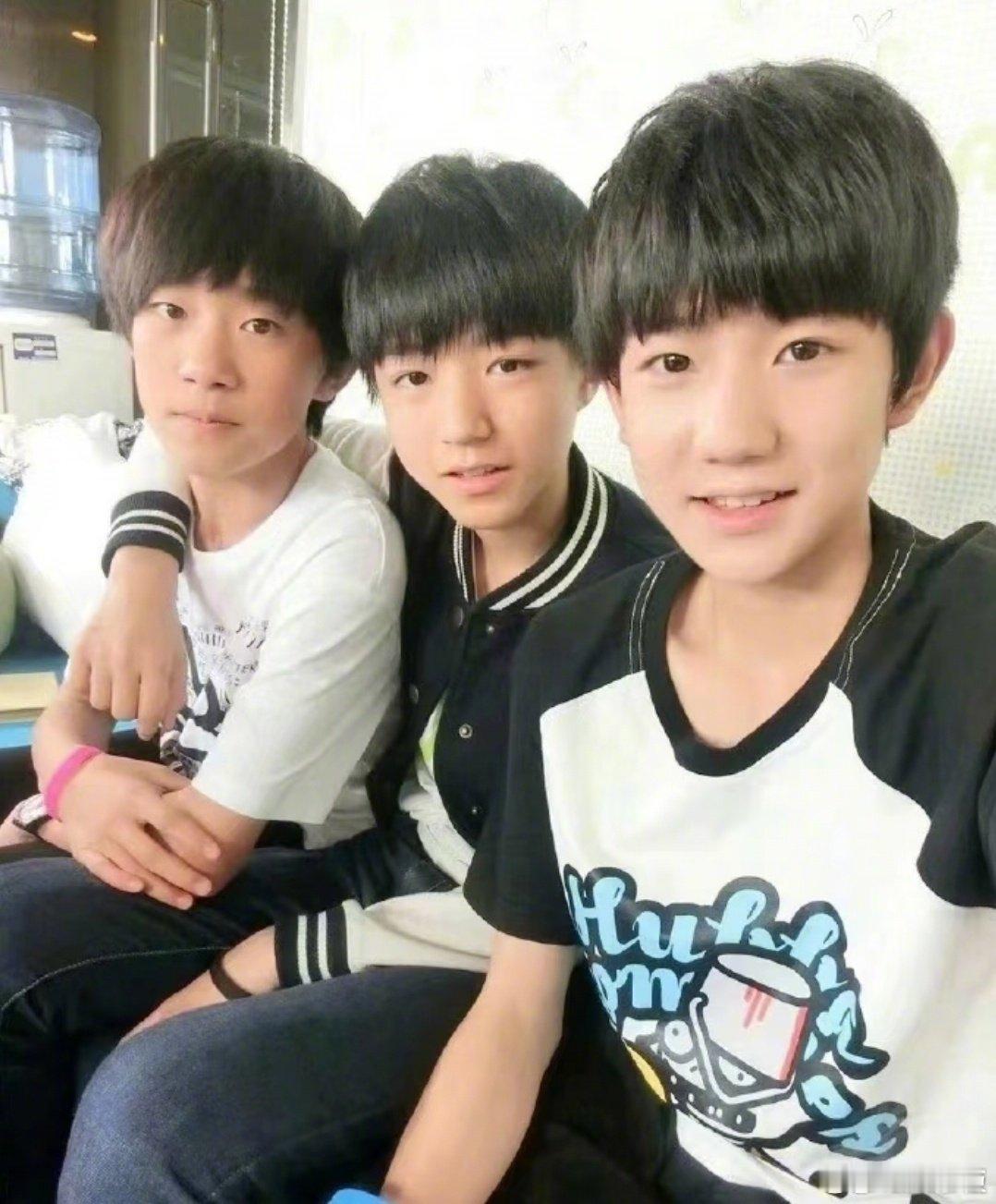 内娱最初新生代的权威我后知后觉 提名——tfboys ​​​