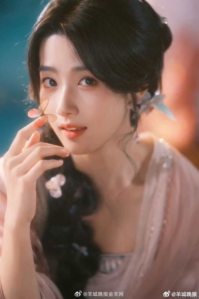 【谁是你心目中的仙侠剧女主TOP 1？】仙侠世界里的女主各有风采！有人飒爽执剑护