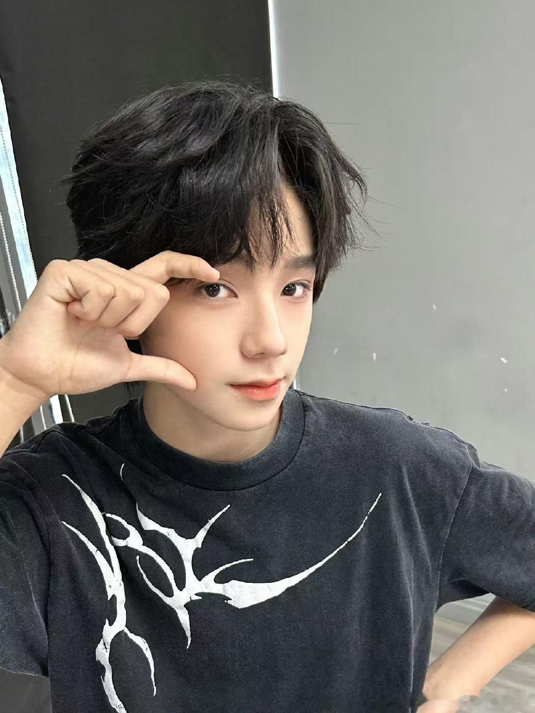 王橹杰说期待天晴王橹杰期待天晴王橹杰说期待天晴 ​​​