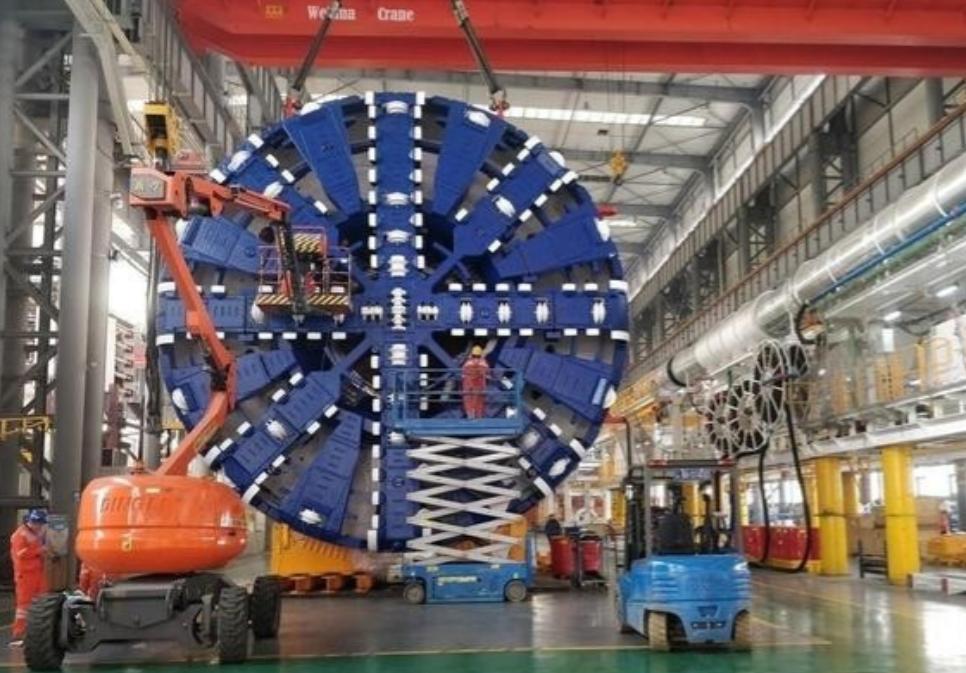 当年那台德国盾构机，修要 100 万，不修又怕出事，结果中国工程师拆开一看 ——