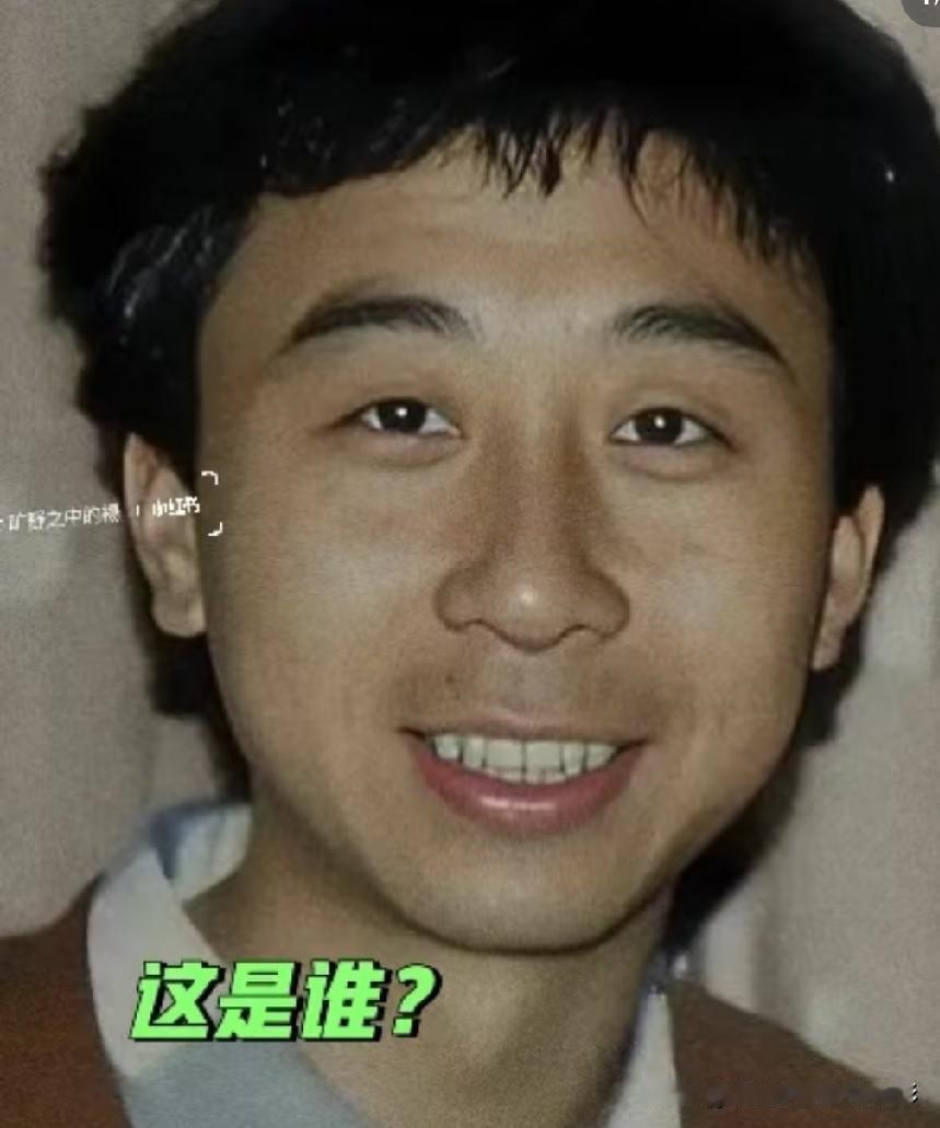 年轻时的冯巩眉眼青涩，早期是什么契机走上相声舞台？