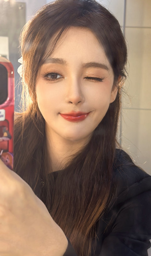 Rita更博晒照：分享好看的夕阳！！   