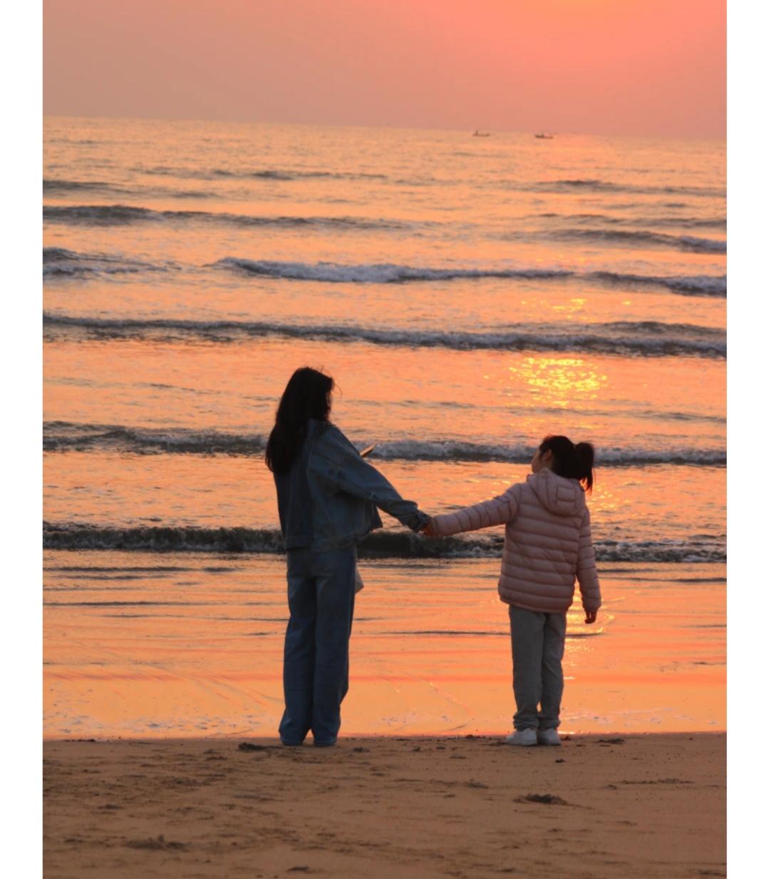 不知道你们发现了没有
其实
人啊只要真的没路了，你就会自动找到新的出路

我们小